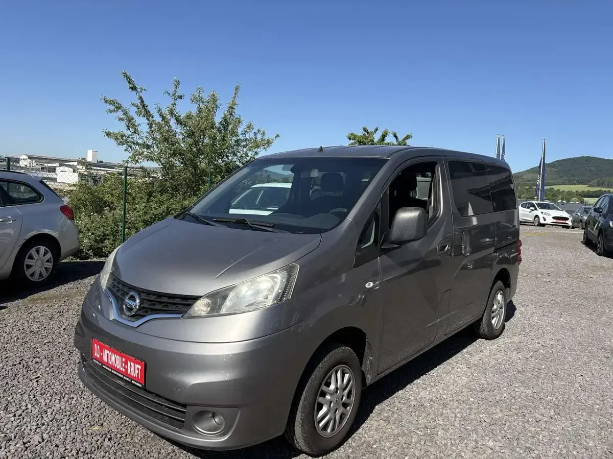 Gebraucht Nissan Evalia Tekna 110 PS (80 kW) 2014 Precision grey (m) Van / Kleinbus