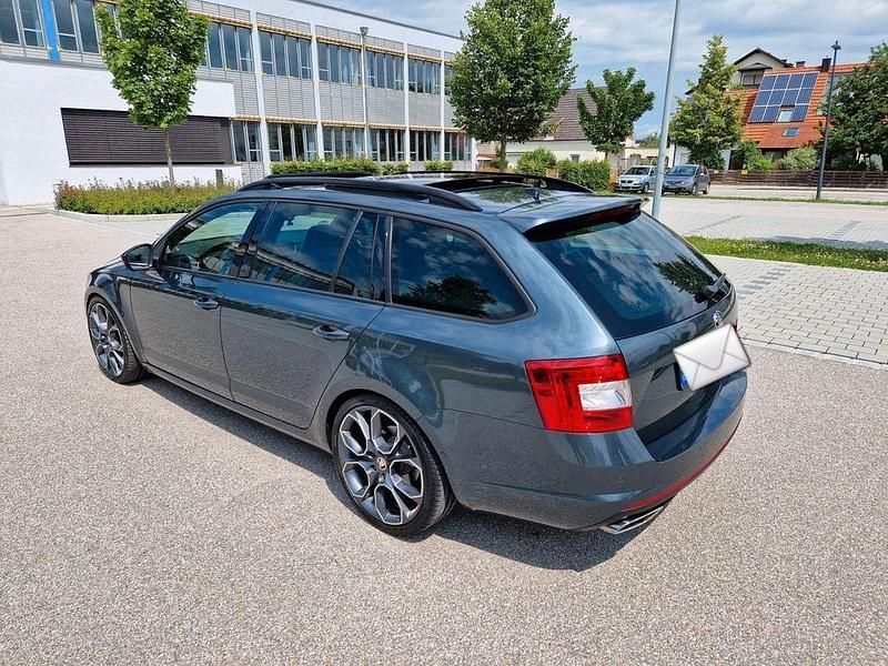 Gebraucht Skoda Octavia RS 184 PS (135 kW) 2016 Grün Kleinwagen