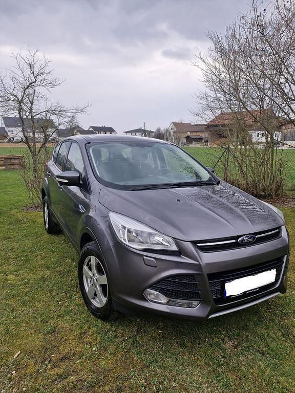 Gebraucht Ford Kuga Titanium 163 PS (119 kW) 2013 Grau SUV