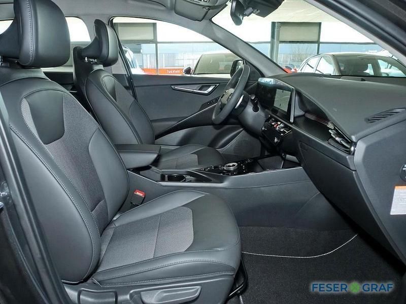 Neu Kia Niro Comfort 171 PS (125 kW) 2025 Interstellargrau SUV