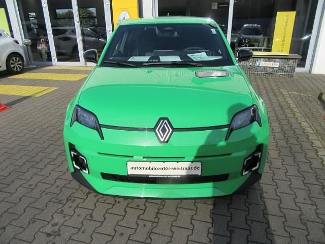 Neu Renault 5 E-Tech Urban 89 kW (122 PS) 2026 Gruen Kleinwagen