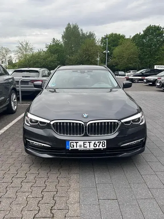 Gebraucht BMW 520 Performance 190 PS (139 kW) 2017 Grau Kombi