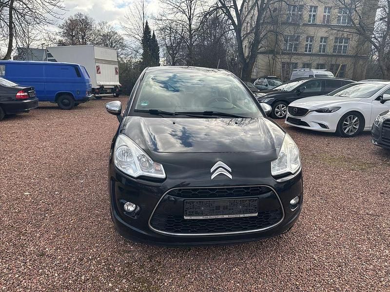 Gebraucht Citroën C3 SELECTION 92 PS (67 kW) 2012 Schwarz Limousine