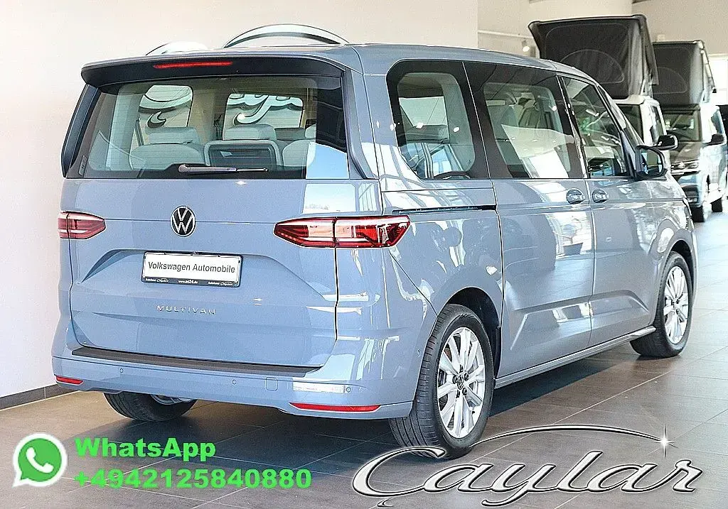 Usata VW Multivan 204 CV (150 kW) 2023 Grigio Monovolume