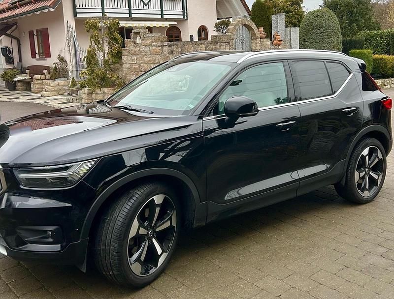 Gebraucht Volvo XC40 Inscription 190 PS (139 kW) 2019 Schwarz SUV