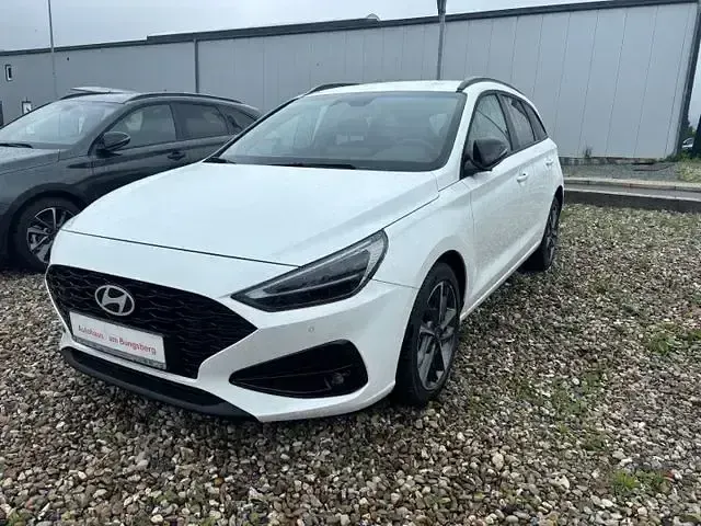 Neu Hyundai i30 Advantage 115 PS (84 kW) 2025 Weiß Kombi
