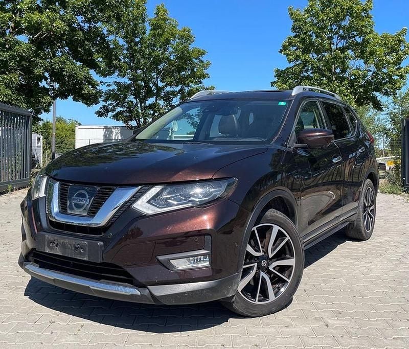Braun Gebraucht 2018 Nissan X-Trail Tekna SUV | 15.299 € (Guter Preis) - Bild 1/4