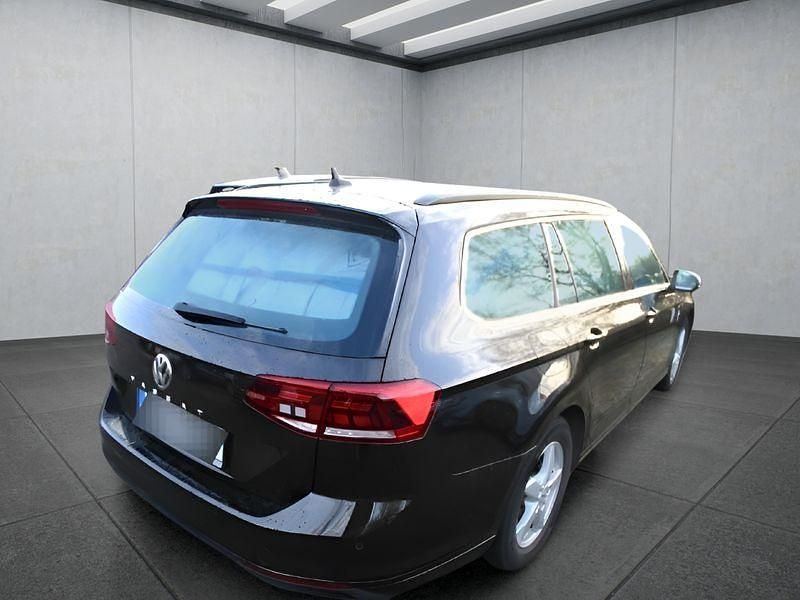 Gebraucht VW Passat 200 PS (147 kW) 2020 Braun Kombi