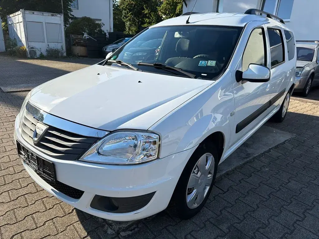 Gebraucht Dacia Logan MCV Lauréate 105 PS (77 kW) 2009 Weiß Van / Kleinbus