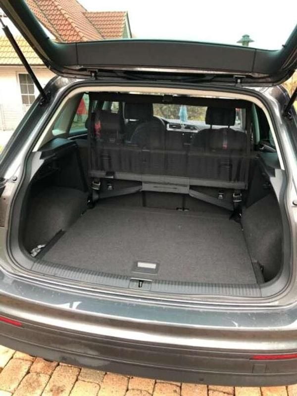 Gebraucht VW Tiguan Allspace IQ Drive 150 PS (110 kW) 2020 Grau SUV