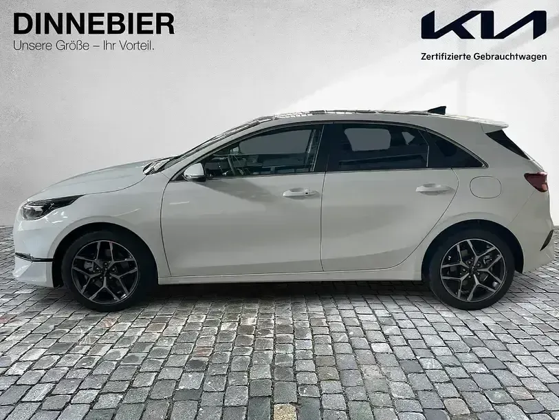 Używany Kia Ceed Platinum 140 KM (102 kW) 2025 Biały Hatchback