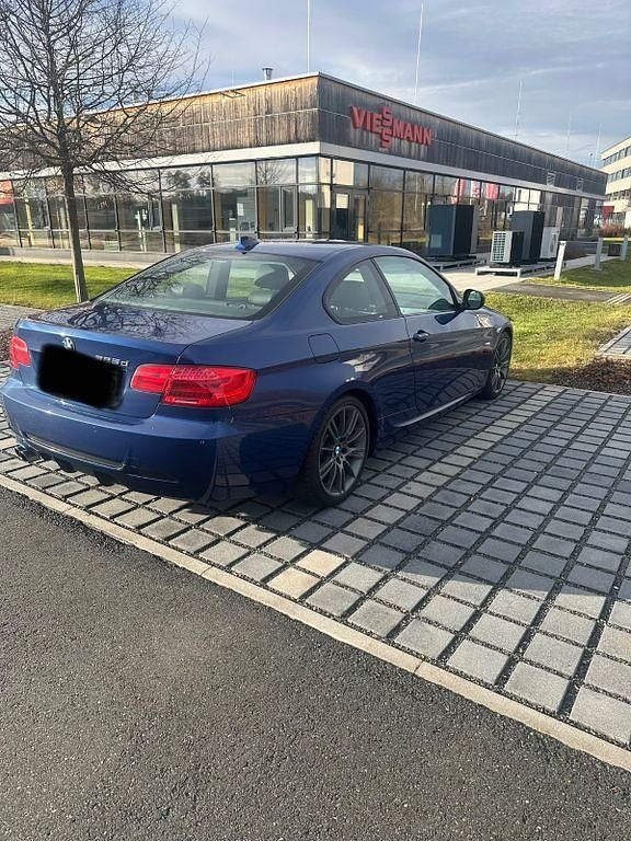 Blau Gebraucht 2012 BMW 325 M Sport Coupé | 15.900 € (Fairer Preis) - Bild 1/4