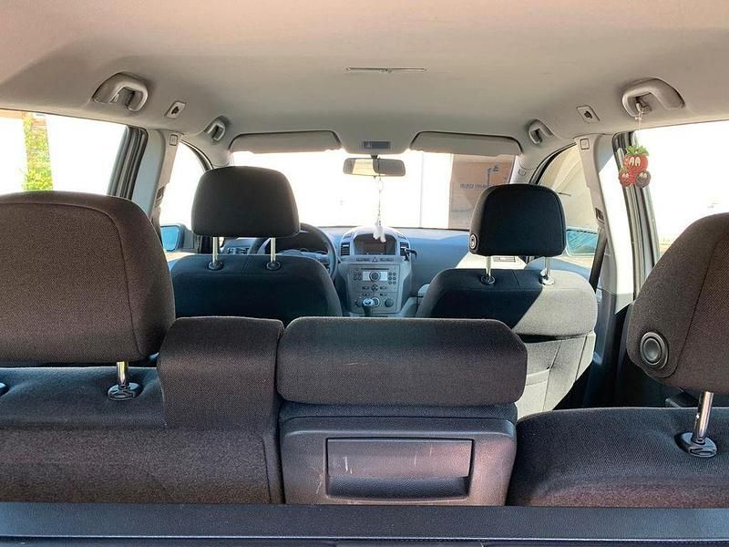 Gebraucht Opel Zafira Edition 140 PS (102 kW) 2006 Silber Van / Kleinbus