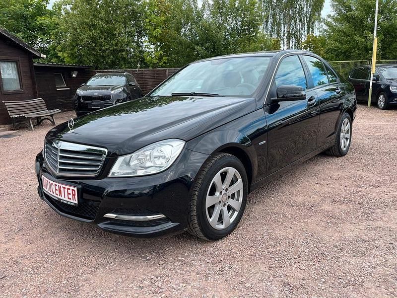 Gebraucht Mercedes C220 170 PS (125 kW) 2012 Schwarz Limousine