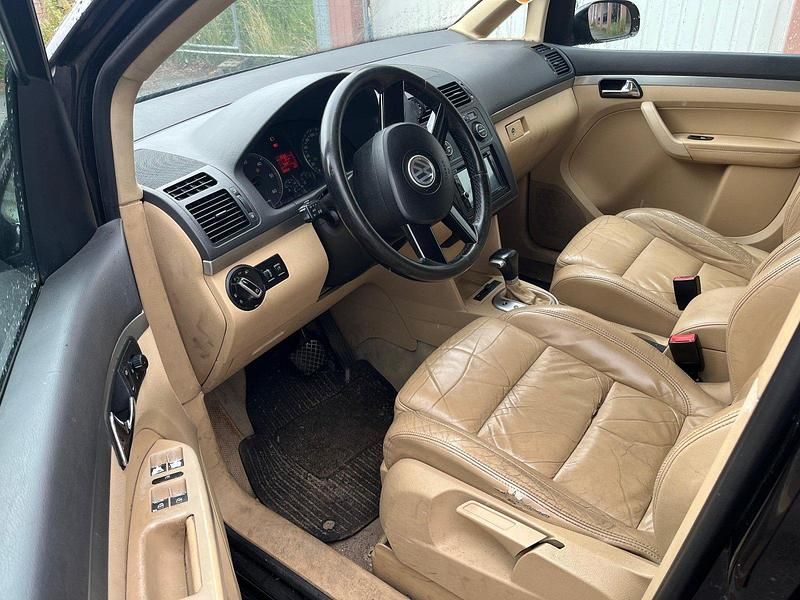 Gebraucht VW Touran 103 PS (75 kW) 2004 Schwarz Van / Kleinbus