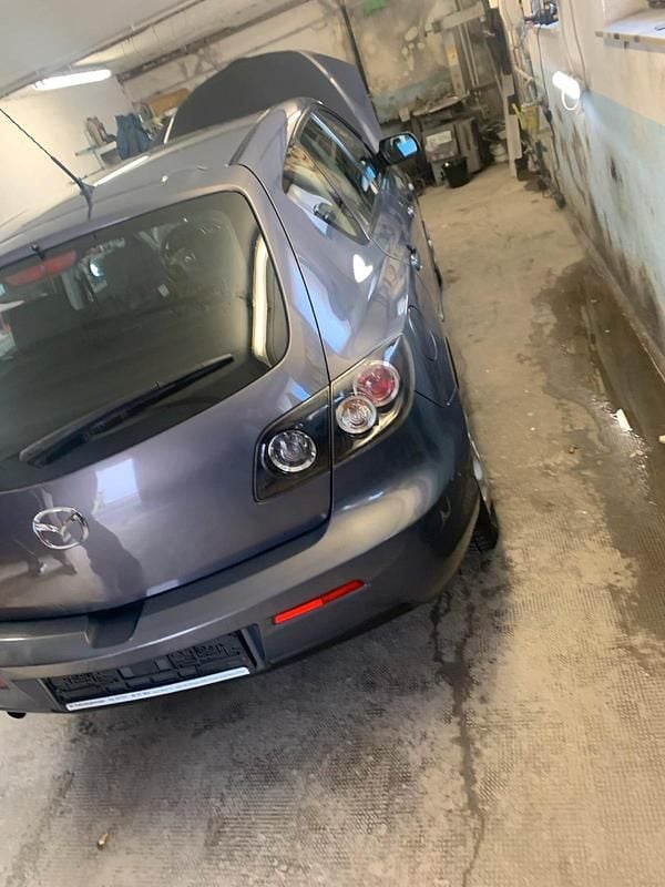 Gebraucht Mazda 3 85 PS (62 kW) 2006 Grau Kleinwagen