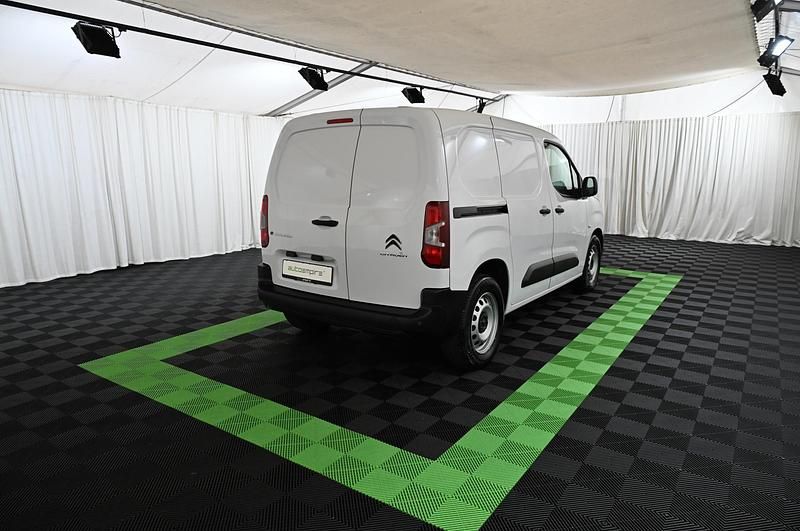 Gebraucht Citroën e-Berlingo 100 kW (136 PS) 2024 Weiß Van / Kleinbus