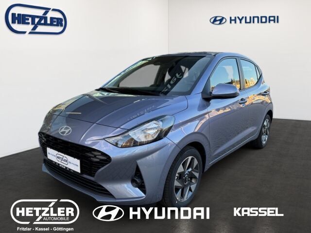 Meta blue / mic Gebraucht 2024 Hyundai i10 Trend Kleinwagen | 16.990 € (Fairer Preis) - Bild 1/4
