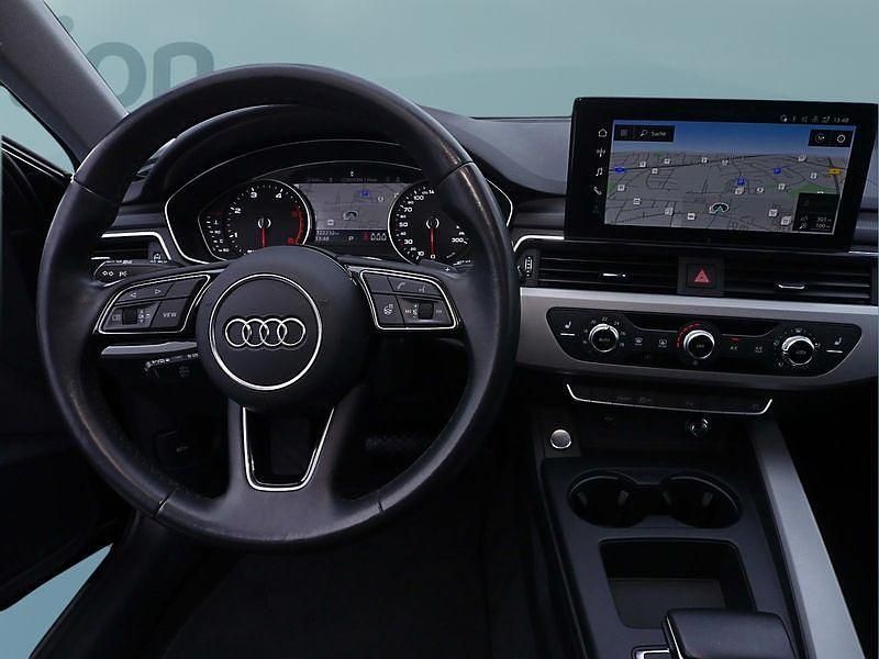 Gebraucht Audi A4 163 PS (119 kW) 2022 Grau Kombi