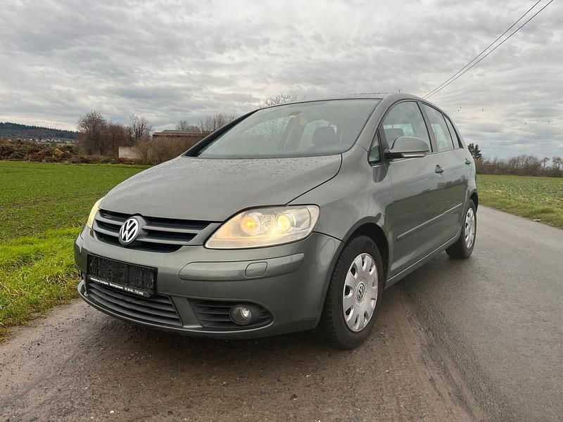 Grün Gebraucht 2007 VW Golf Limousine | 3.000 € (Guter Preis) - Bild 1/4