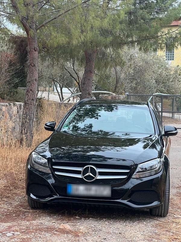Gebraucht Mercedes C220 170 PS (125 kW) 2015 Schwarz Kombi