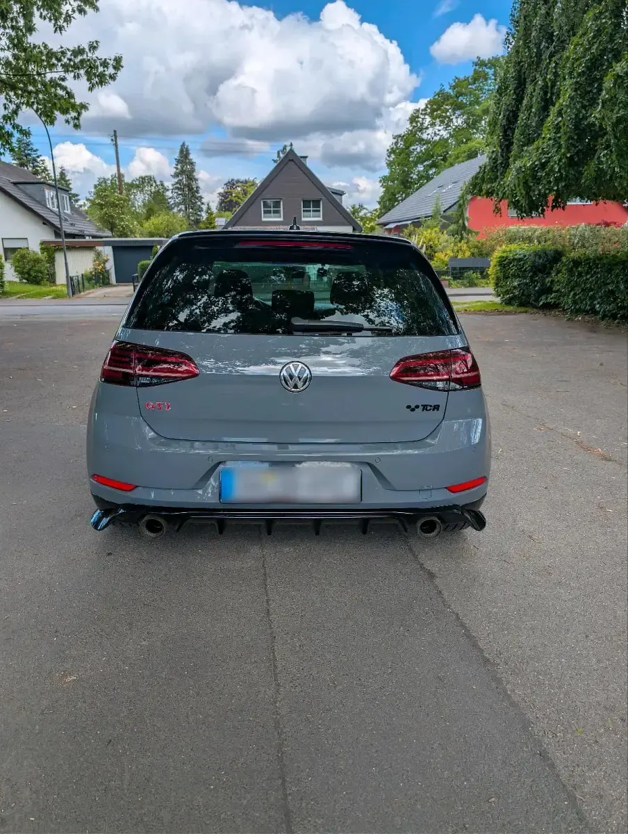 Second-hand VW Golf VII GTI 290 CP (213 kW) 2020 Gri Hatchback