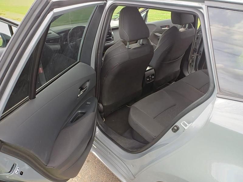 Gebraucht Toyota Corolla Team 184 PS (135 kW) 2021 Grau Kombi