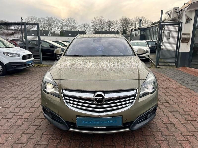 Gebraucht Opel Insignia Country Tourer 250 PS (183 kW) 2014 Olive beige (m2) Kombi