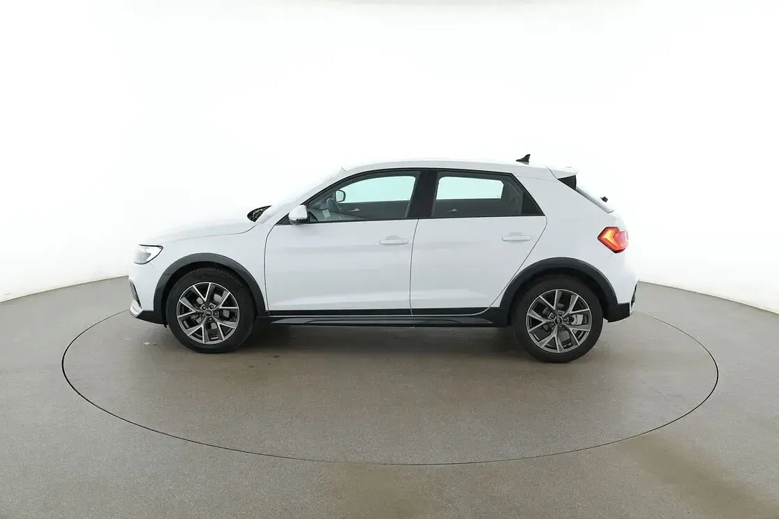 Gebraucht Audi A1 110 PS (80 kW) 2021 Weiß SUV
