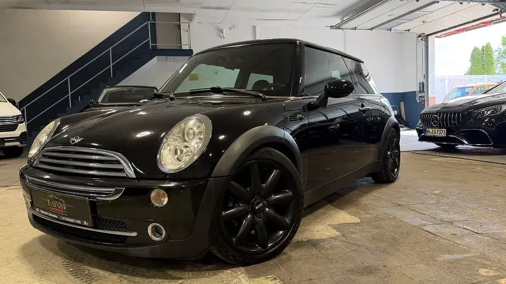 Gebraucht Mini Cooper 131 PS (96 kW) 2004 Schwarz Kleinwagen