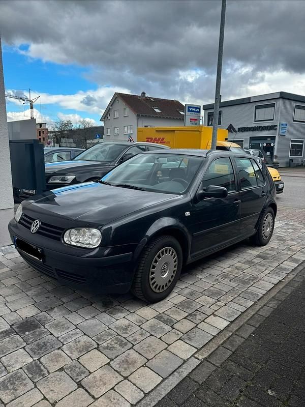 Gebraucht VW Golf IV 75 PS (55 kW) 2002 Schwarz Kleinwagen