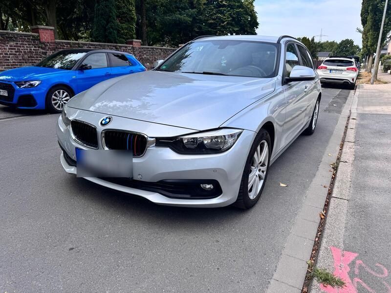 Silber Gebraucht 2016 BMW 318 Kombi | 6.950 € (Superpreis) - Bild 1/4