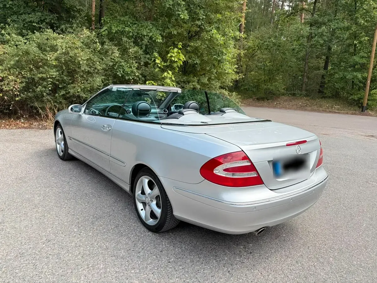 Gebraucht Mercedes CLK240 170 PS (125 kW) 2003 Silber Cabrio