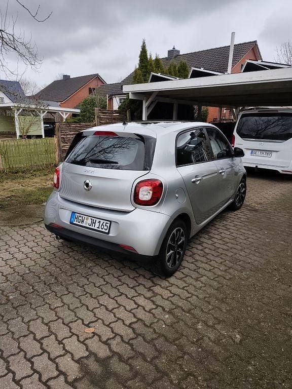 Gebraucht Smart ForFour 90 PS (66 kW) 2017 Silber Kleinwagen