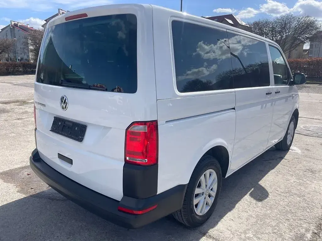 Gebraucht VW Caravelle 150 PS (110 kW) 2018 Weiß Van