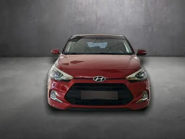 Gebraucht Hyundai i20 101 PS (74 kW) 2015 Rot Coupé