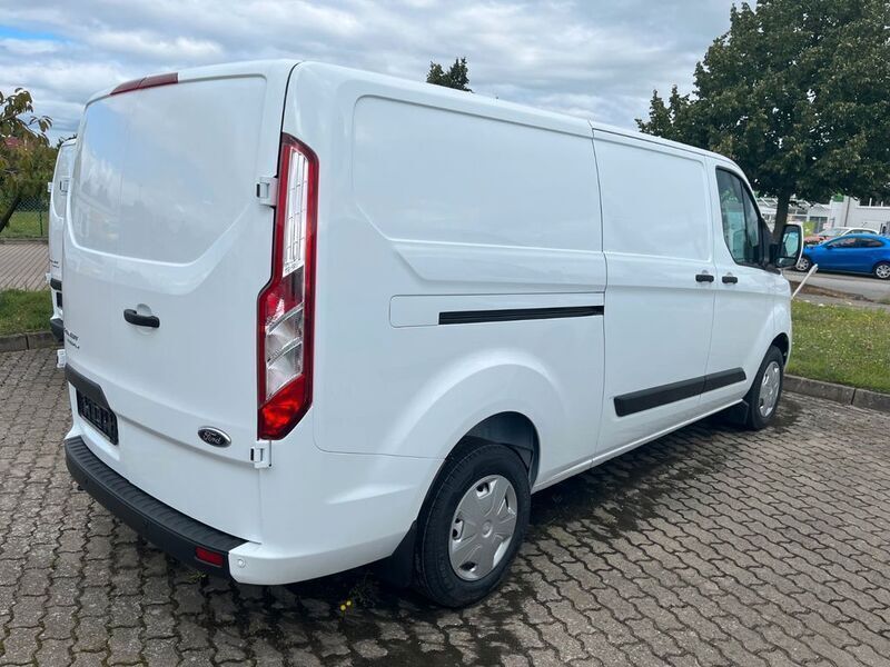 Gebraucht Ford Transit Custom Trend 131 PS (96 kW) 2023 Frostweiß Van / Kleinbus