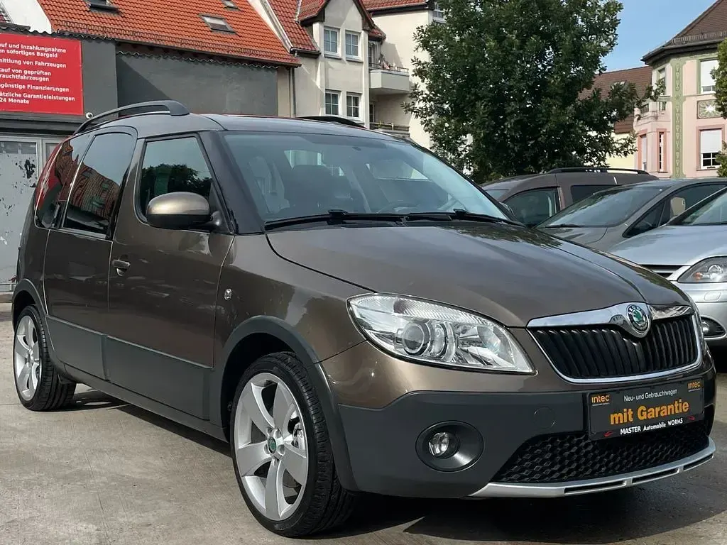 Gebraucht Skoda Roomster Scout Plus Edition 105 PS (77 kW) 2012 Braun Kombi