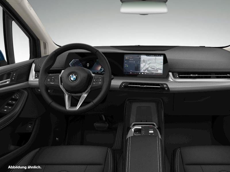 Gebraucht BMW 220 Active Tourer Luxury Line 150 PS (110 kW) 2025 Van / Kleinbus
