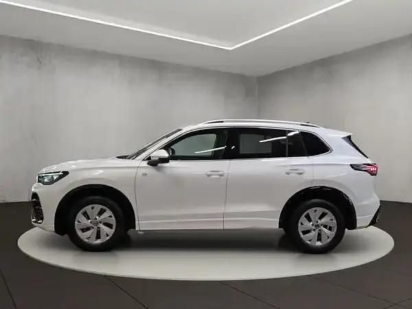 Neu VW Tiguan 150 PS (110 kW) 2025 Oryxweiß perlmutteffekt SUV