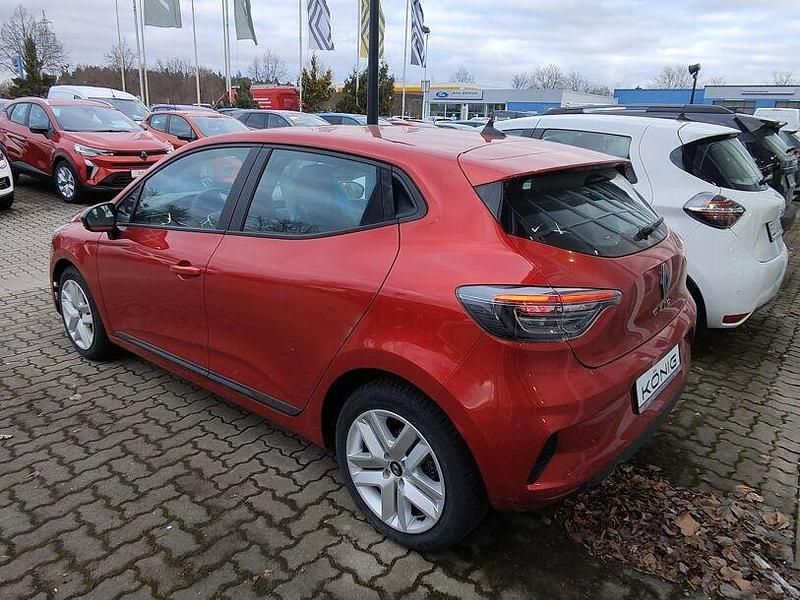 Gebraucht Renault Clio V Evolution 67 PS (49 kW) 2024 Rot Limousine