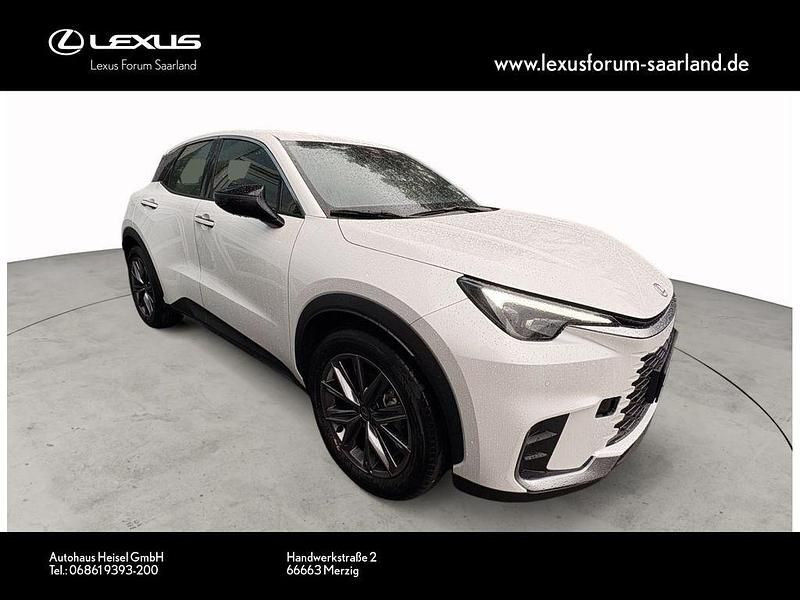 Neu Lexus LBX 136 PS (100 kW) 2025 Weiß SUV