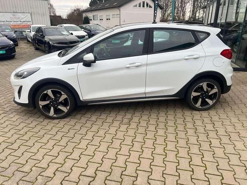 Gebraucht Ford Fiesta Active 101 PS (74 kW) 2021 Weiß Kleinwagen