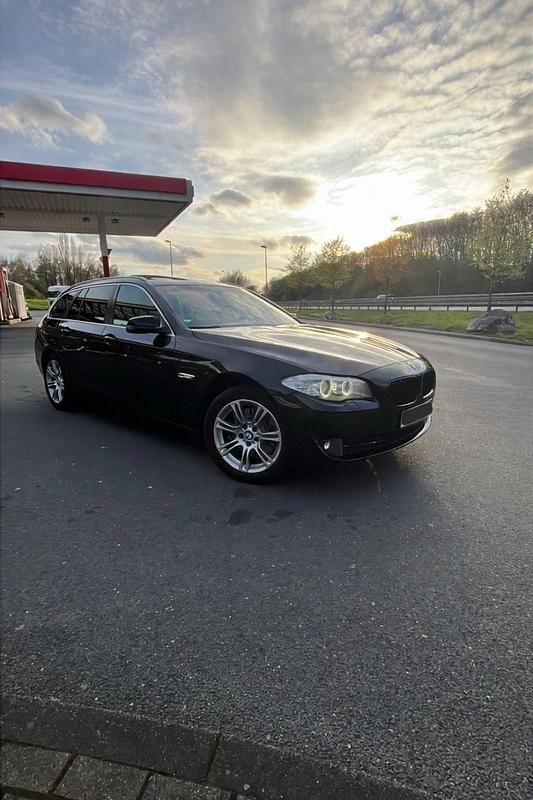 Usata BMW 525 218 CV (160 kW) 2011 Nero Station wagon