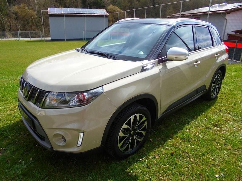 Usata Suzuki Vitara 140 CV (102 kW) 2017 Grigio SUV