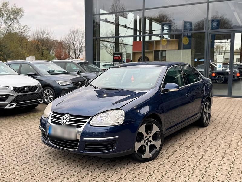 Blau Gebraucht 2006 VW Jetta Limousine | 1.700 € (Superpreis) - Bild 1/4