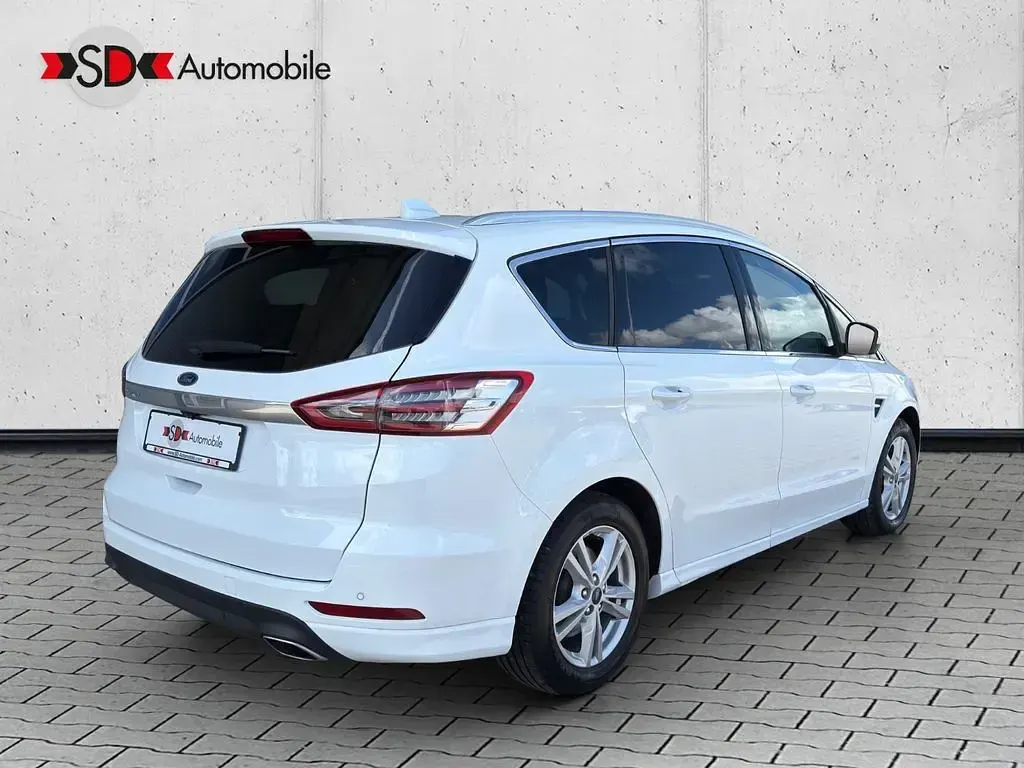Gebraucht Ford S-MAX Titanium 190 PS (139 kW) 2020 Frozen white Van / Kleinbus