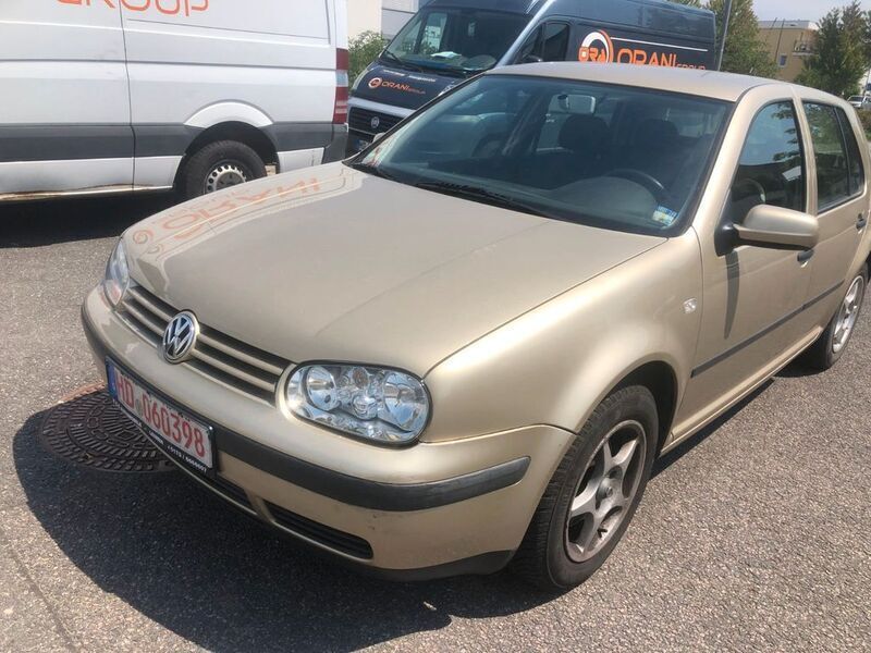 Gebraucht VW Golf IV Edition 116 PS (85 kW) 2001 Gold Limousine