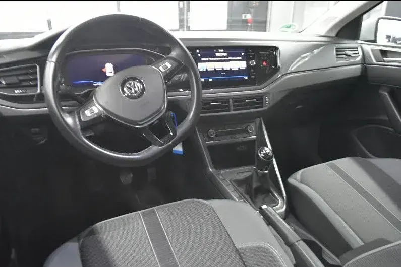 Gebraucht VW Polo Highline 116 PS (85 kW) 2020 Weiß Kleinwagen