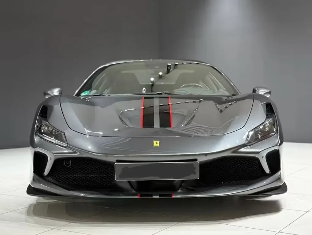 Gebraucht Ferrari F8 721 PS (530 kW) 2022 Grau Cabrio
